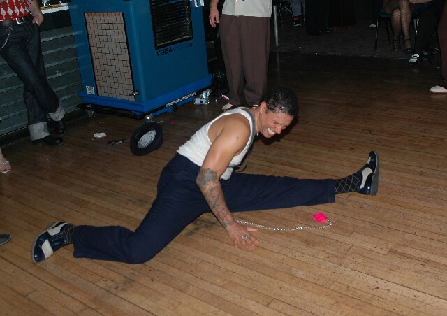 min 2006 11 26 riot 510